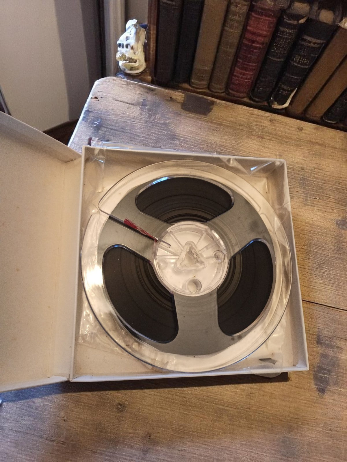 Bande magnétique audio vintage en boîte – Bobine ouverte rétro accessoire