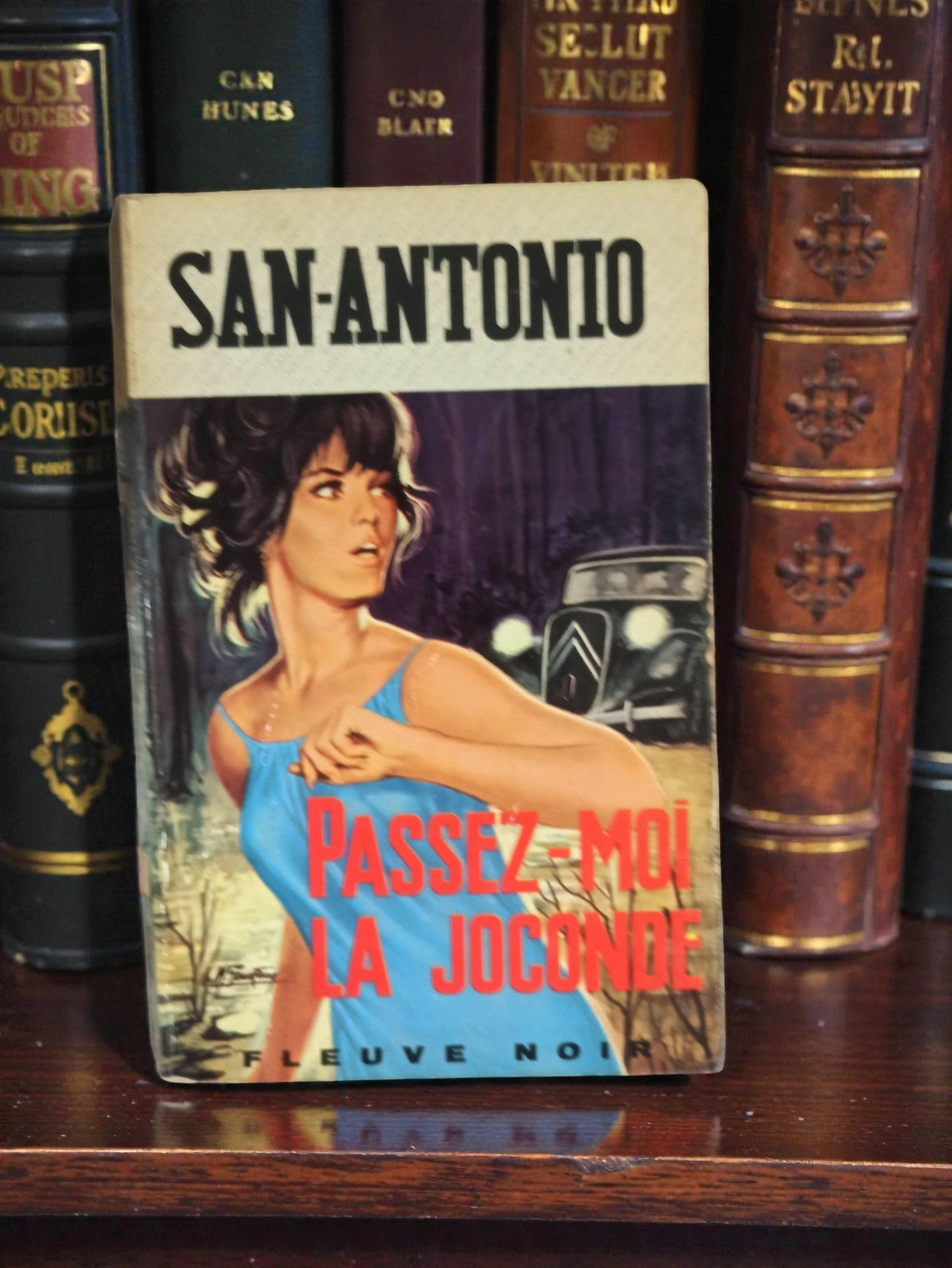 Livre poche San-Antonio Passez-moi la Joconde vintage polar Fleuve Noir rétro