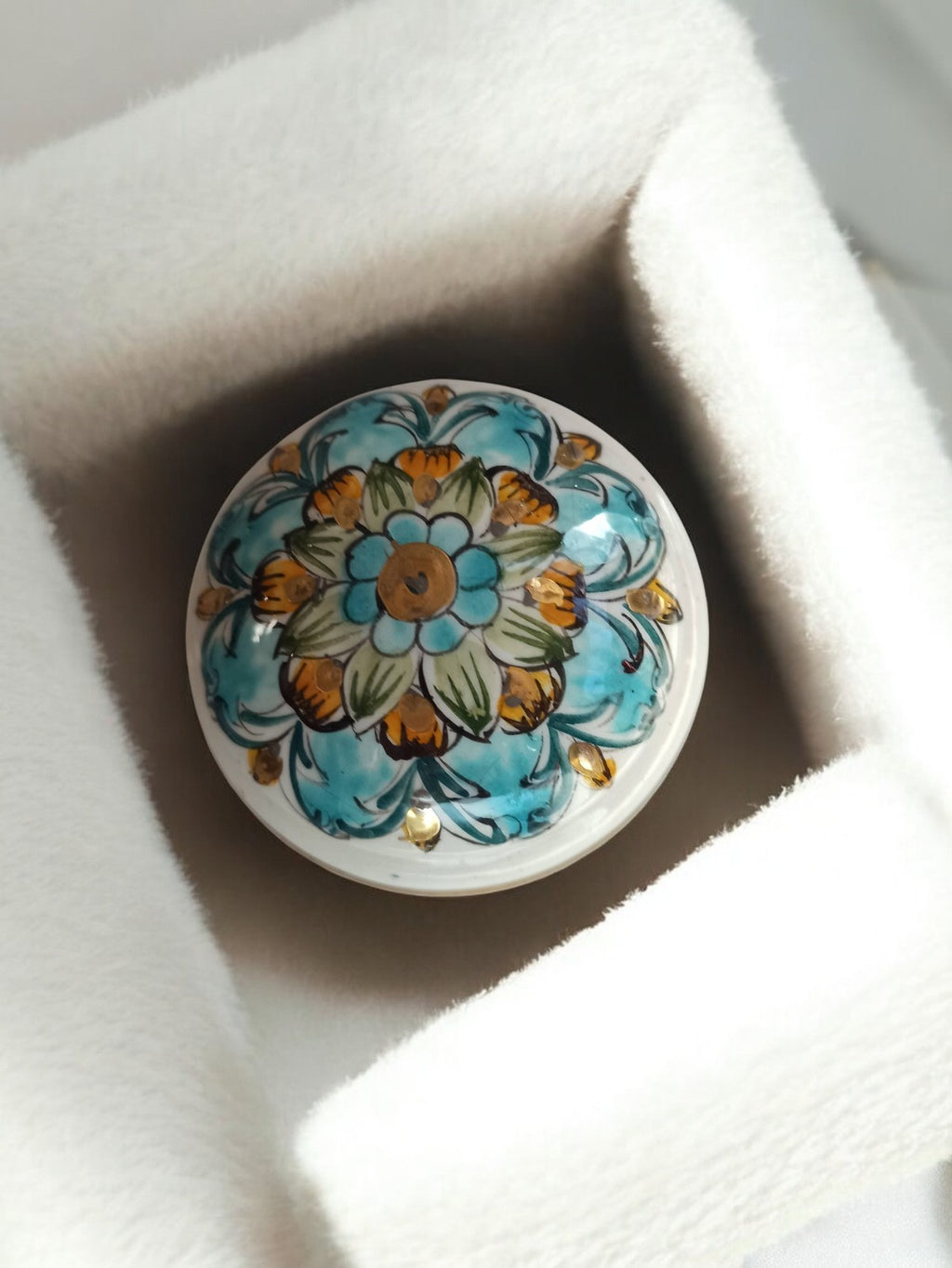 Petite boîte en faïence peinte main vintage Ancienne, objet rétro collection déc