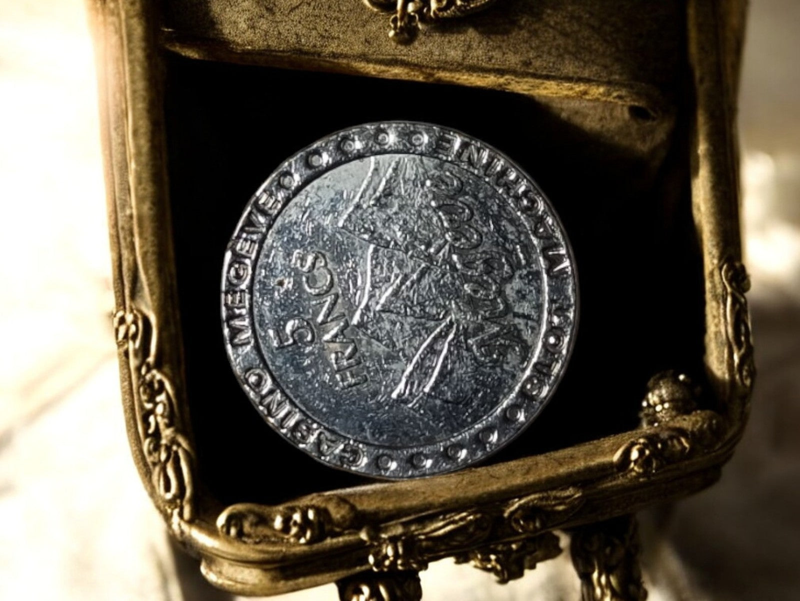Jeton de casino vintage métal, 5 francs, Monte-Carlo, aspect argenté