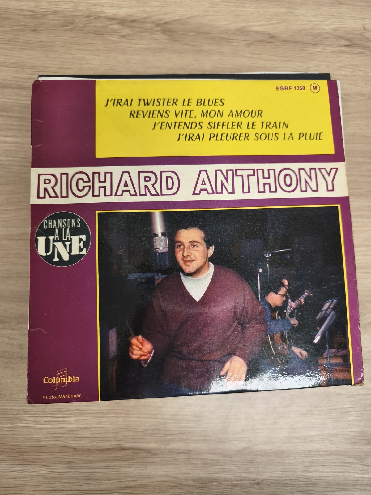 Vinyle 45 tours Richard Anthony ? J?entends Siffler le Train, pochette violette