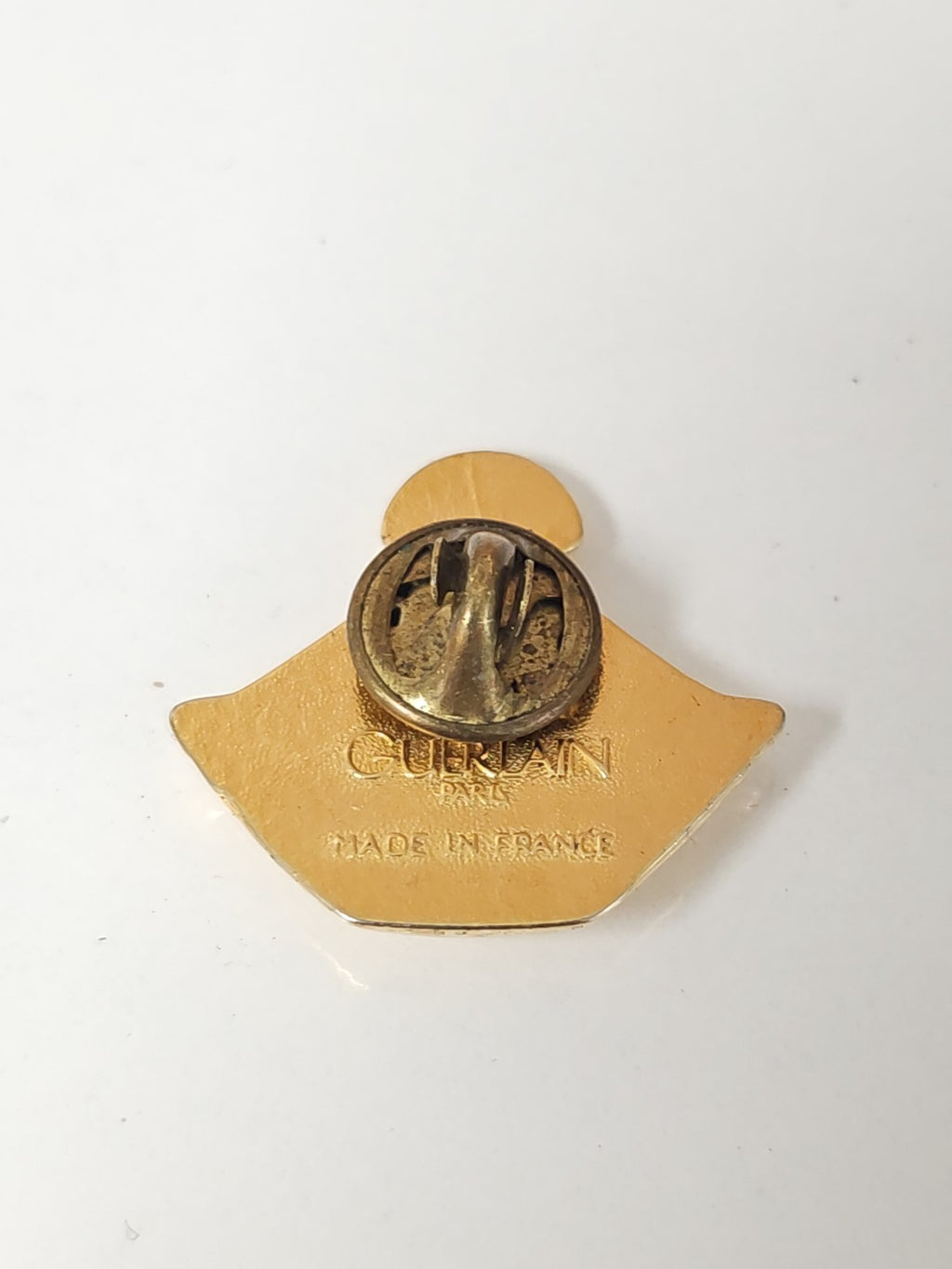 Pin's vintage ancien Guerlain parfum collection rare rétro accessoire publicitai