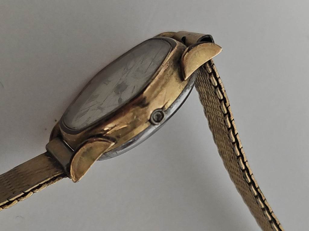 Montre ancienne femme Cupillard Pierre Quartz vintage à restaurer collection rét