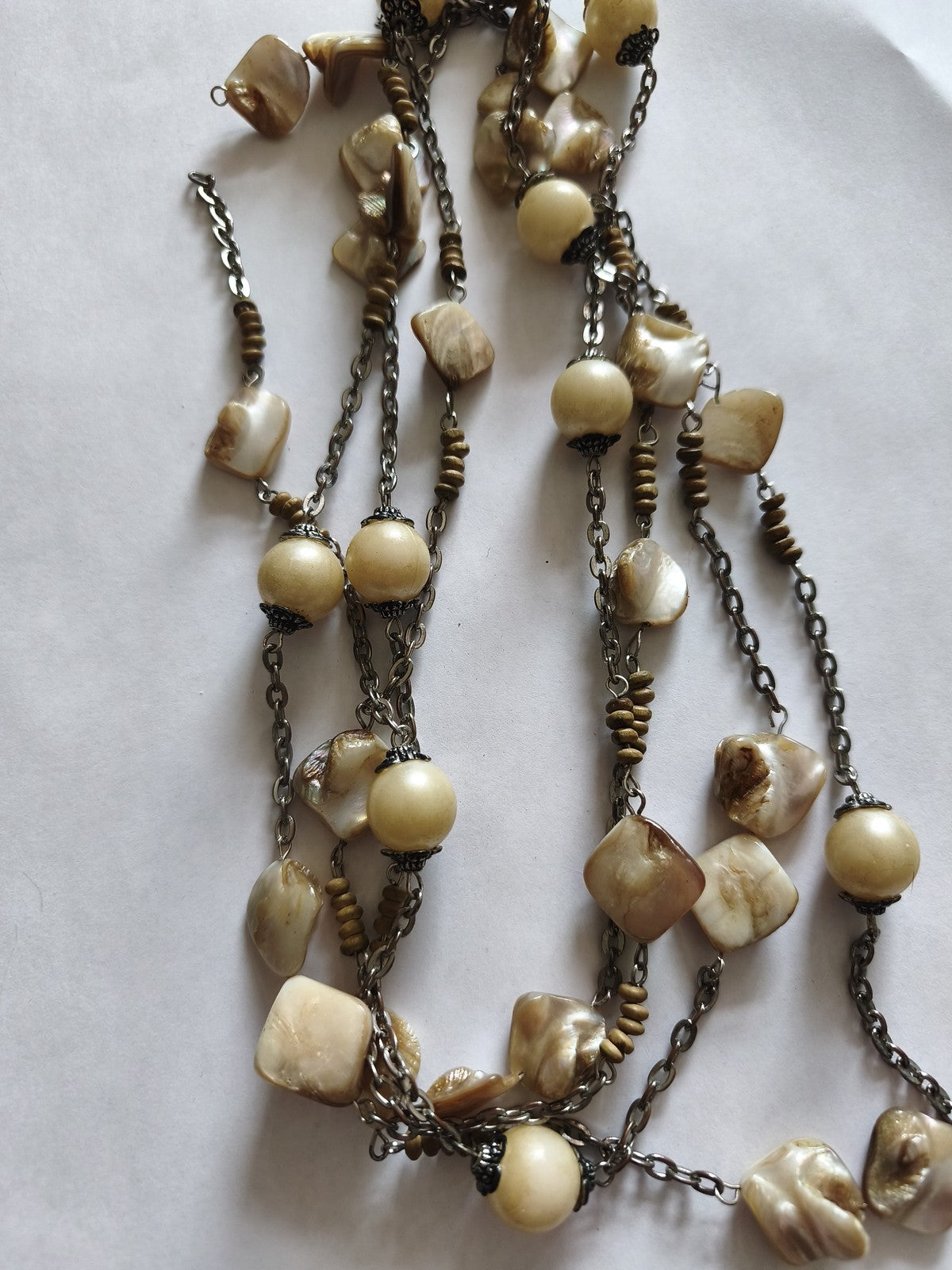 Collier ancien vintage en coquillages naturels rétro, bijou artisanal collection