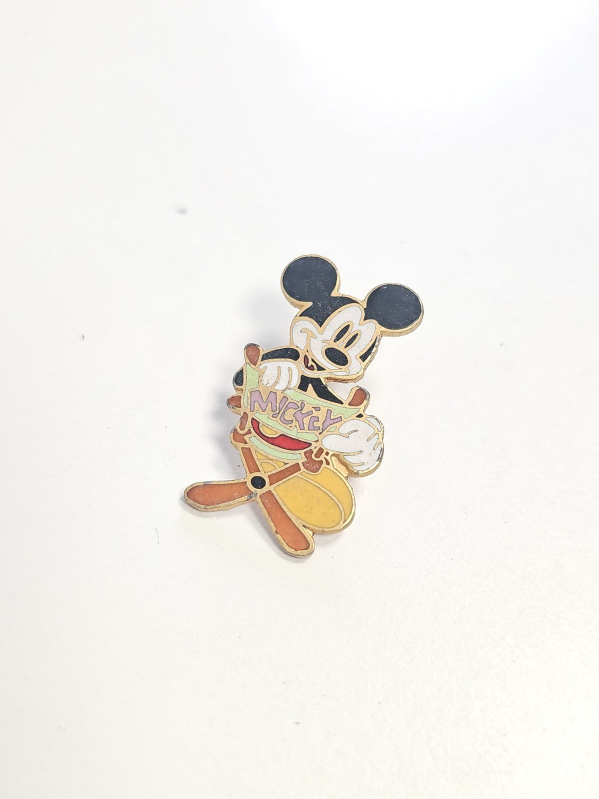 Pin's ancien Mickey rétro vintage Disney collection badge broche pour amateur