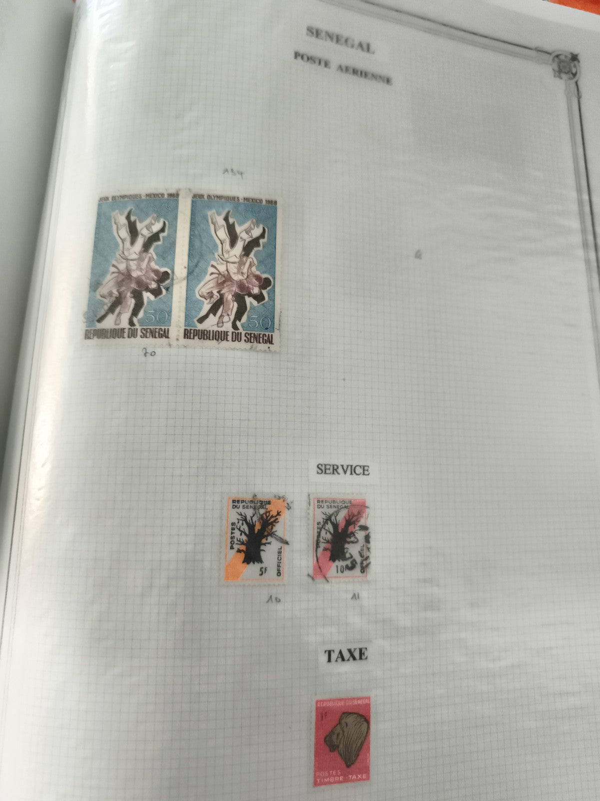 Timbres Sénégal poste aérienne Jeux Olympiques 1968 service taxe