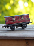 Ancien Wagon Train en tôle à restaurer