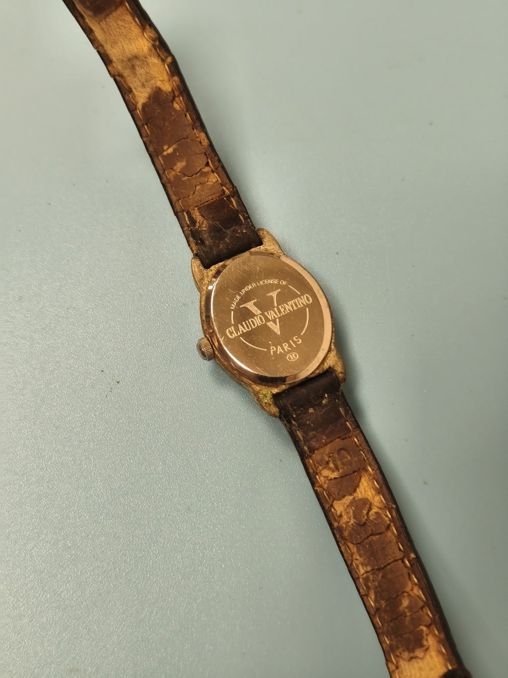 Montre femme vintage Claudio Valentino ancienne, rétro collection montre-bracele