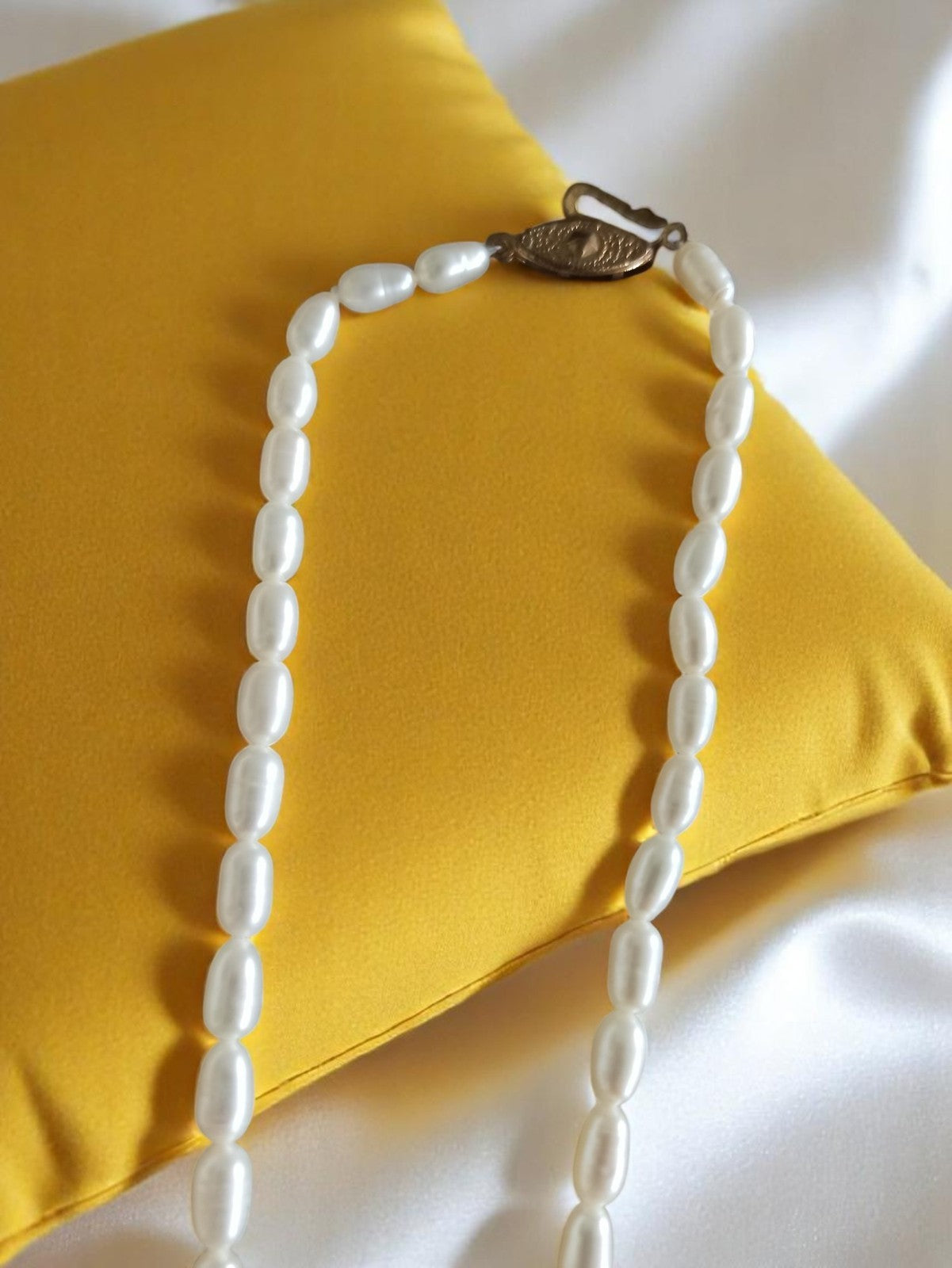 Collier vintage perles de culture véritables fermoir doré bijou élégant