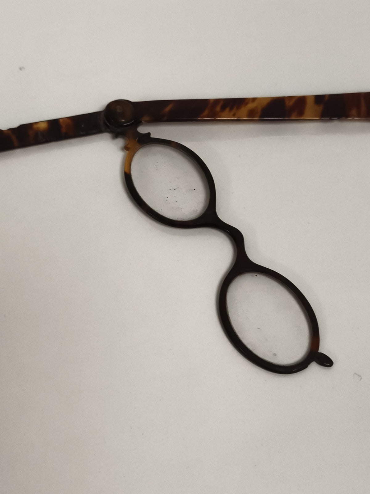 Lorgnon ancien bakélite écaille, lunettes pliantes vintage rétro XIXe