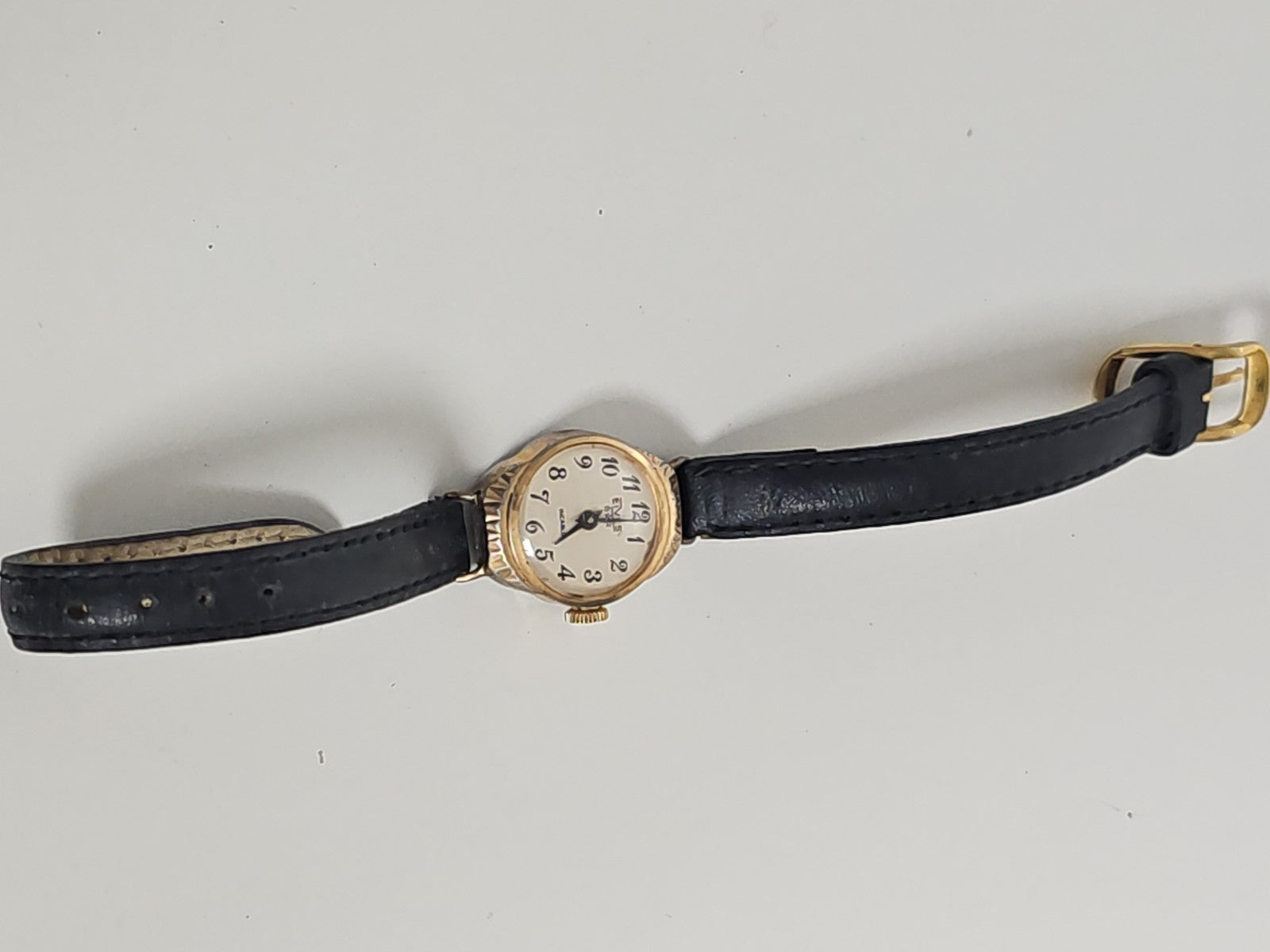 Montre femme rétro Elves plaquée or, ancienne, fonctionnelle, montre vintage col