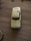 Voiture miniature Renault Norev vintage ancien jouet moulé, blanc usé