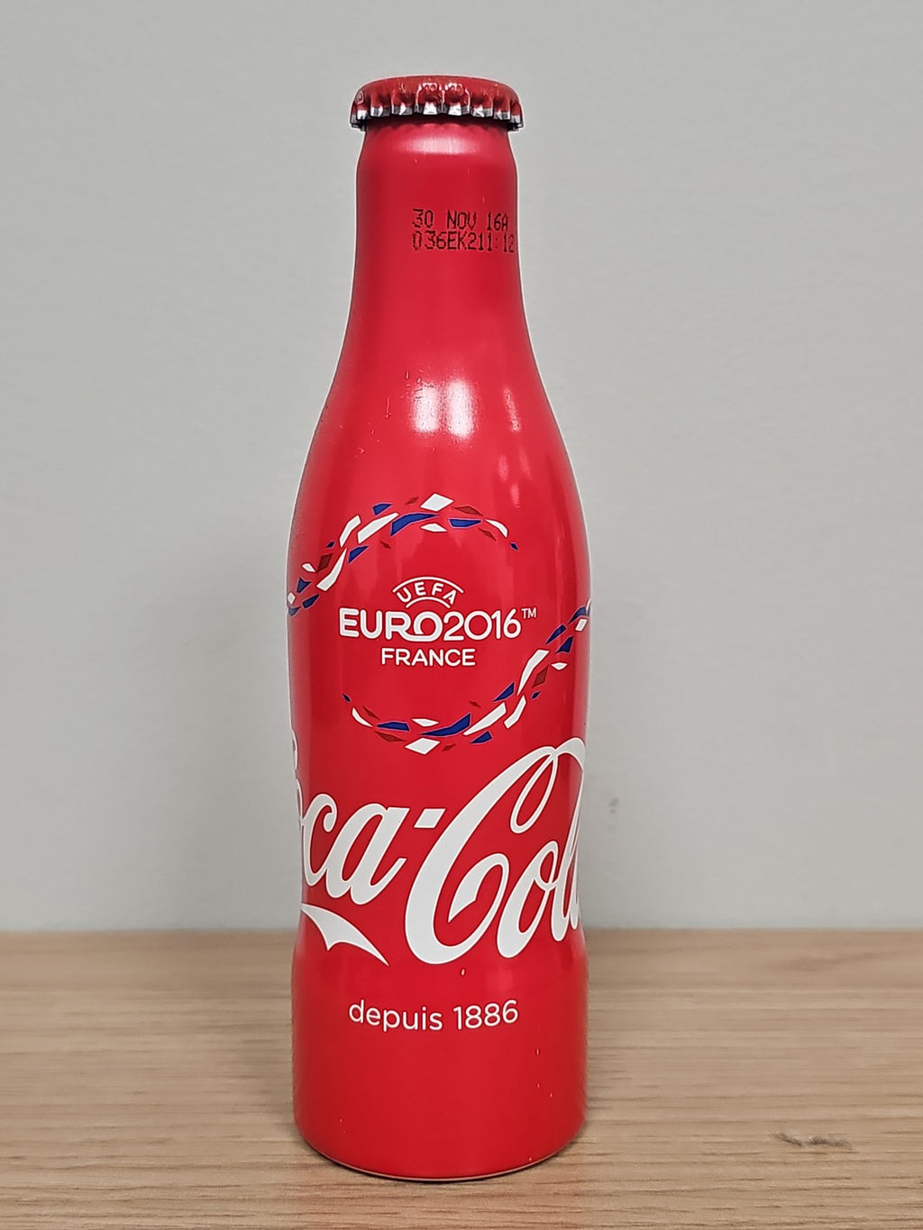 Bouteille Coca Cola pleine UEFA Euro 2016 France boisson édition spéciale foot