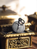 Médaille religieuse ancienne métal, crucifix relief, Christ, pendentif catholiqu