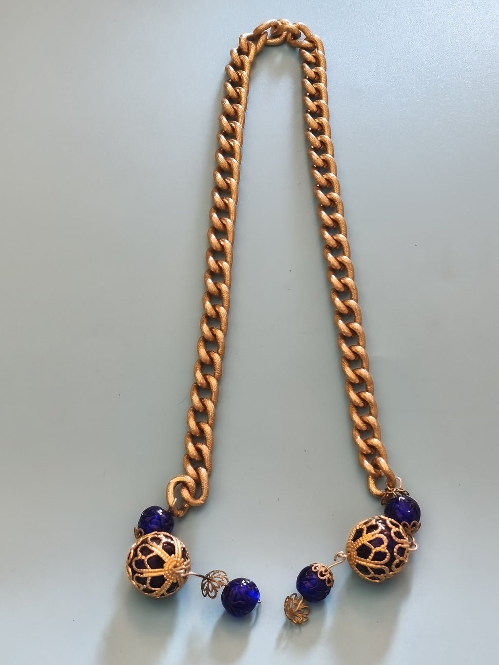 Collier ancien ethnique vintage, pendentif style rétro, plaqué or, bijou origina