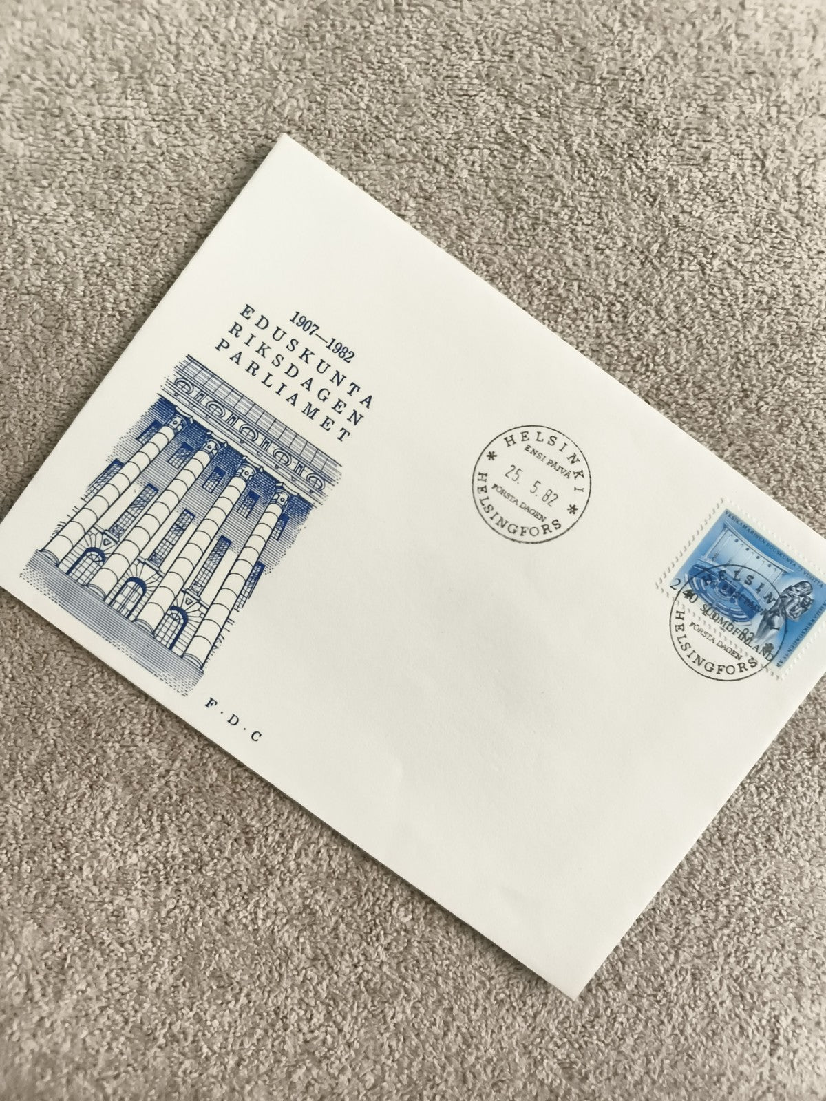 Lettre premier jour Finlande 1982 FDC Eduskunta timbre Helsinki philatélie