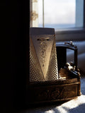 Briquet vintage à motif gravé, finition dorée, à restaurer, objet de collection