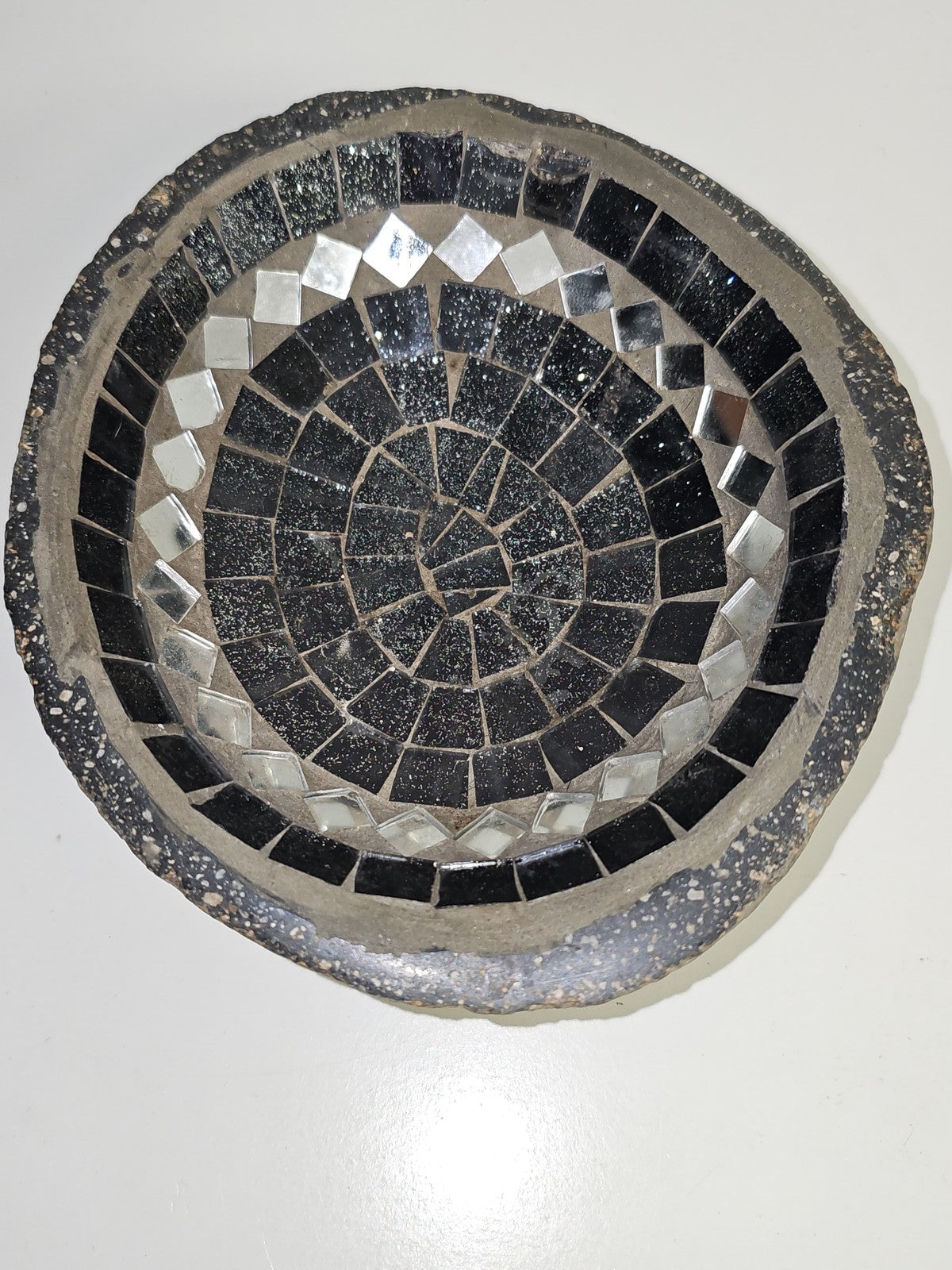 Coupe vide-poches vintage en pierre naturelle sculptée, mosaïque ancienne déco