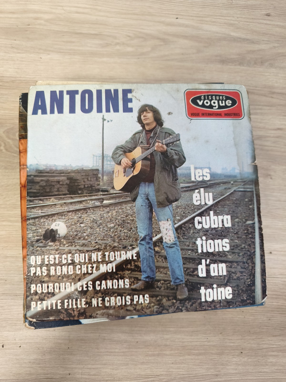 Vintage 45 tours Antoine Disques Vogue ? Les élucubrations, pochette photo guita