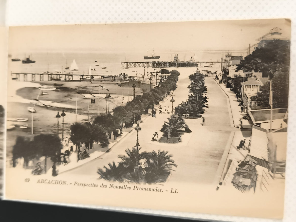 Carte postale ancienne Arcachon Perspective Nouvelles Promenades LL CPA vintage