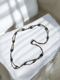 Collier vintage ancien, perles noires et maillons torsadés rétro années 60