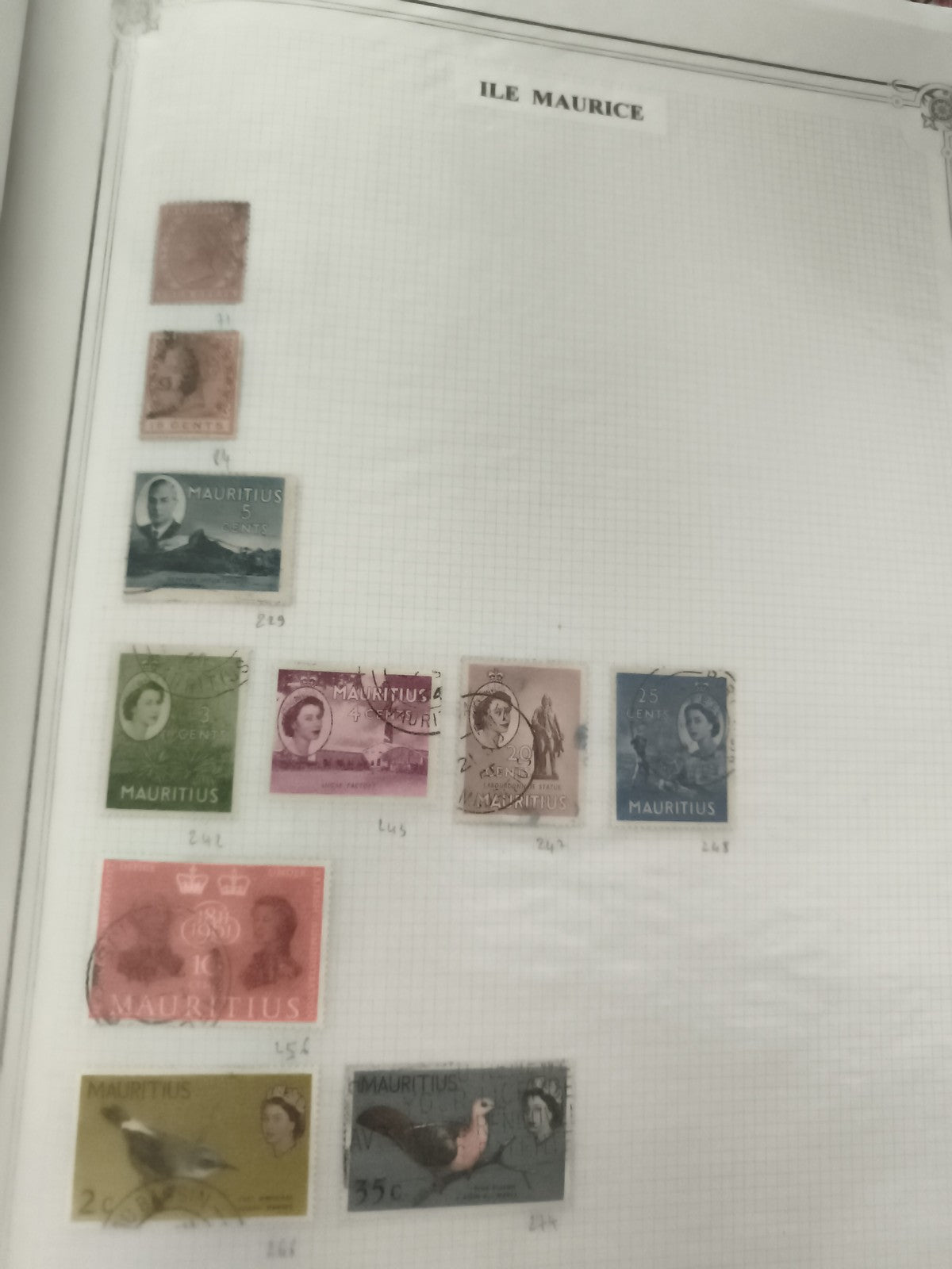 Timbres Ile Maurice oblitérés lot, Reine Elisabeth oiseaux paysages philatélie