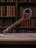 Pipe ancienne vintage, finition brune, bec noir, signée, très bon état