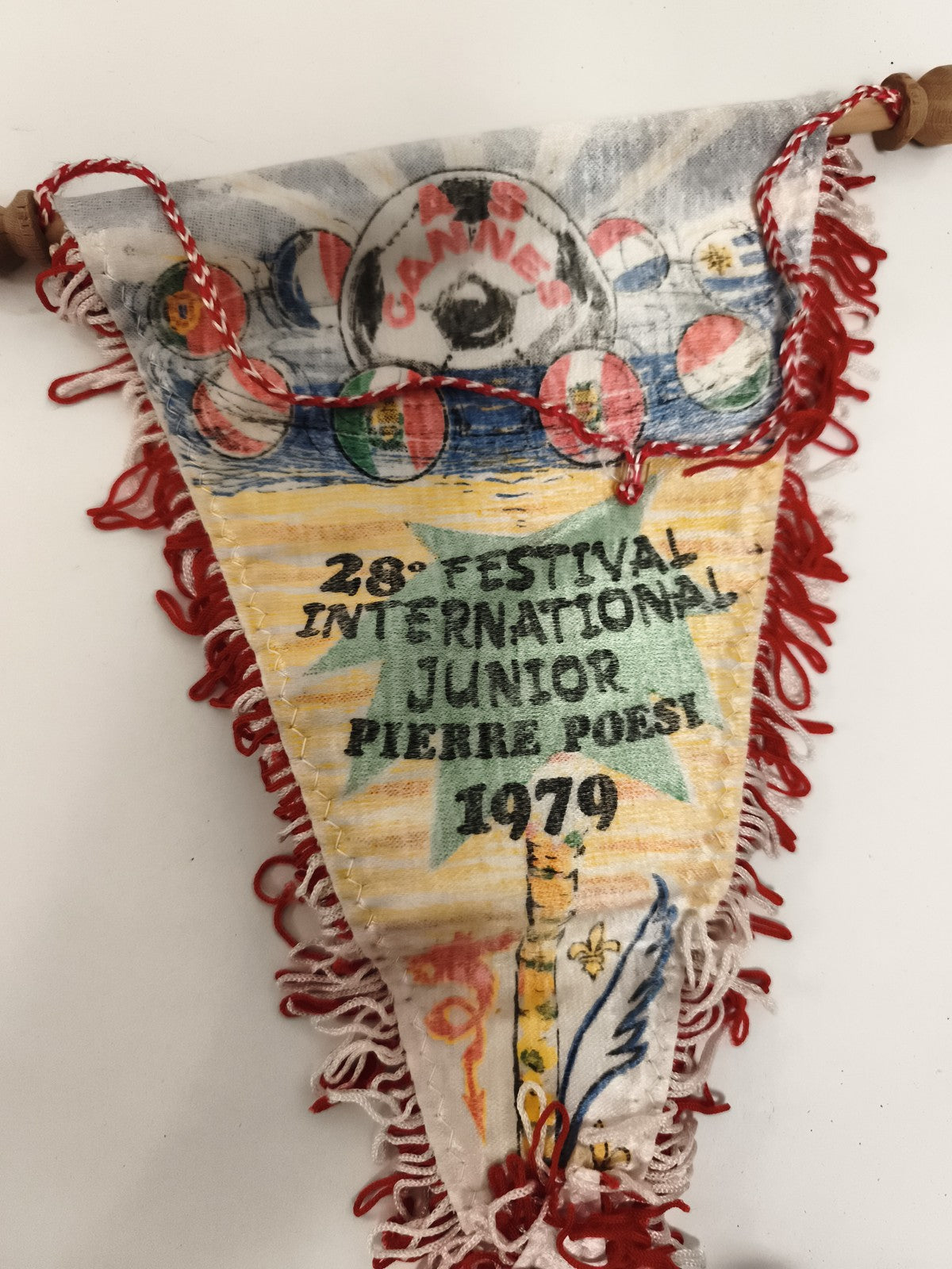 Fanion AS Cannes 1979 Festival International Junior Pierre Poesi ancien vintage