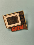 Pin's vintage GITEM ancien, forme téléviseur, collection publicité rétro
