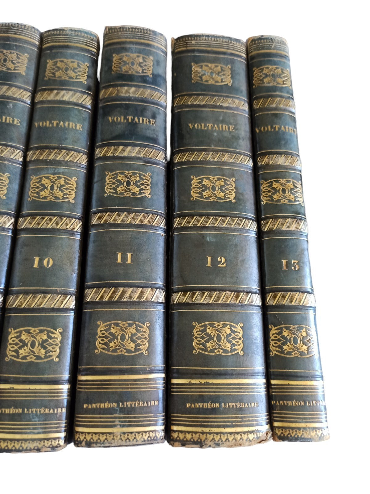 Œuvres complètes Voltaire 12 tomes cuir noir doré 1838 reliure Pantheon Littérai