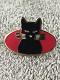 Pin's vintage chat noir émaillé ovale fond rouge badge ancien (Ref 4)
