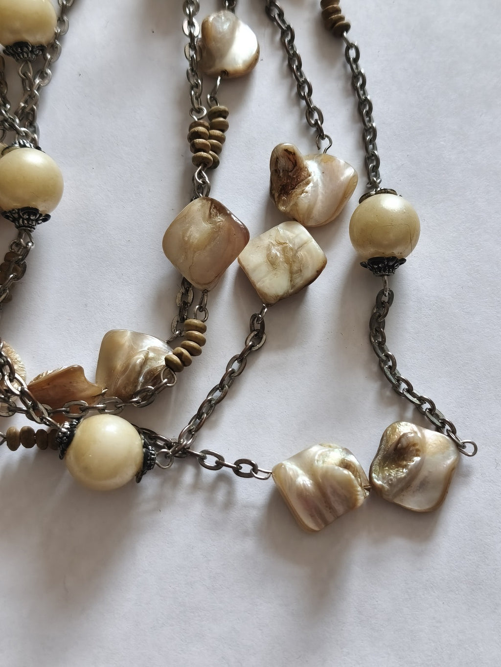 Collier ancien vintage en coquillages naturels rétro, bijou artisanal collection