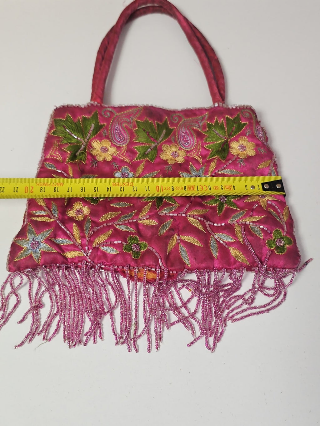 Petit sac à main rétro vintage ancien, accessoire mode femme collection