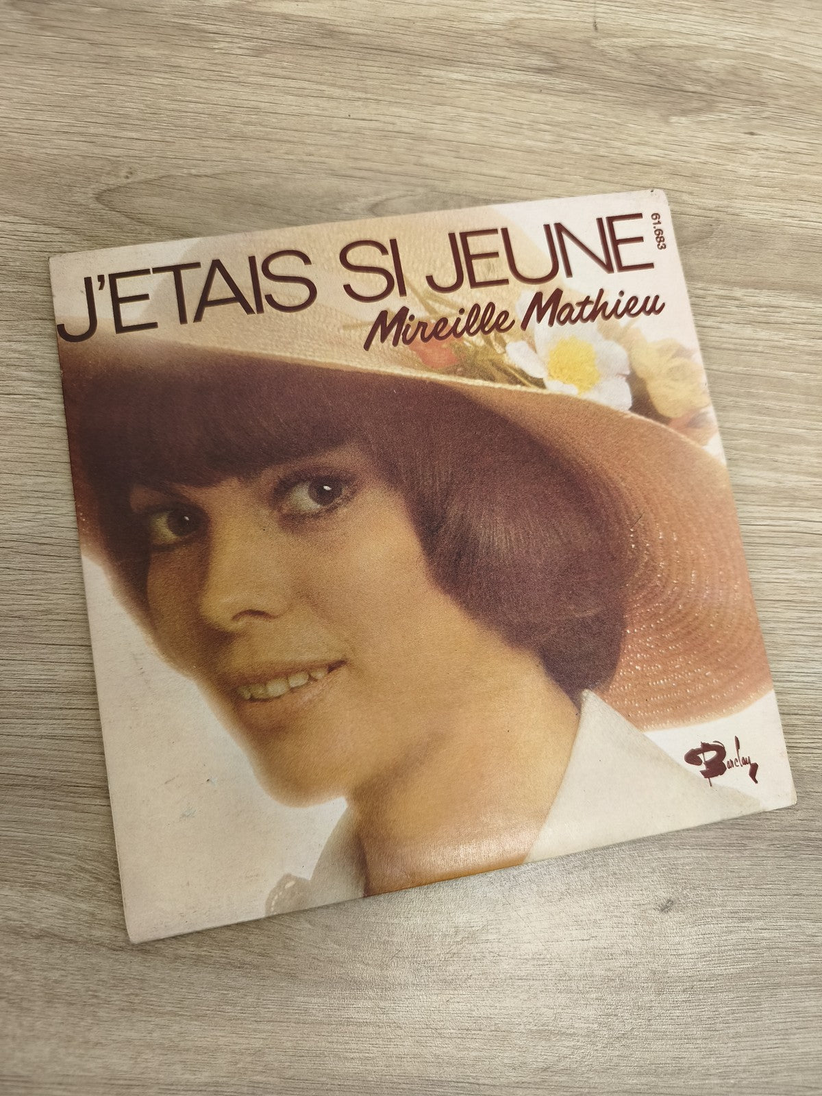 Vinyle 45 tours Mireille Mathieu J'étais si jeune pochette couleur Barclay (Ref