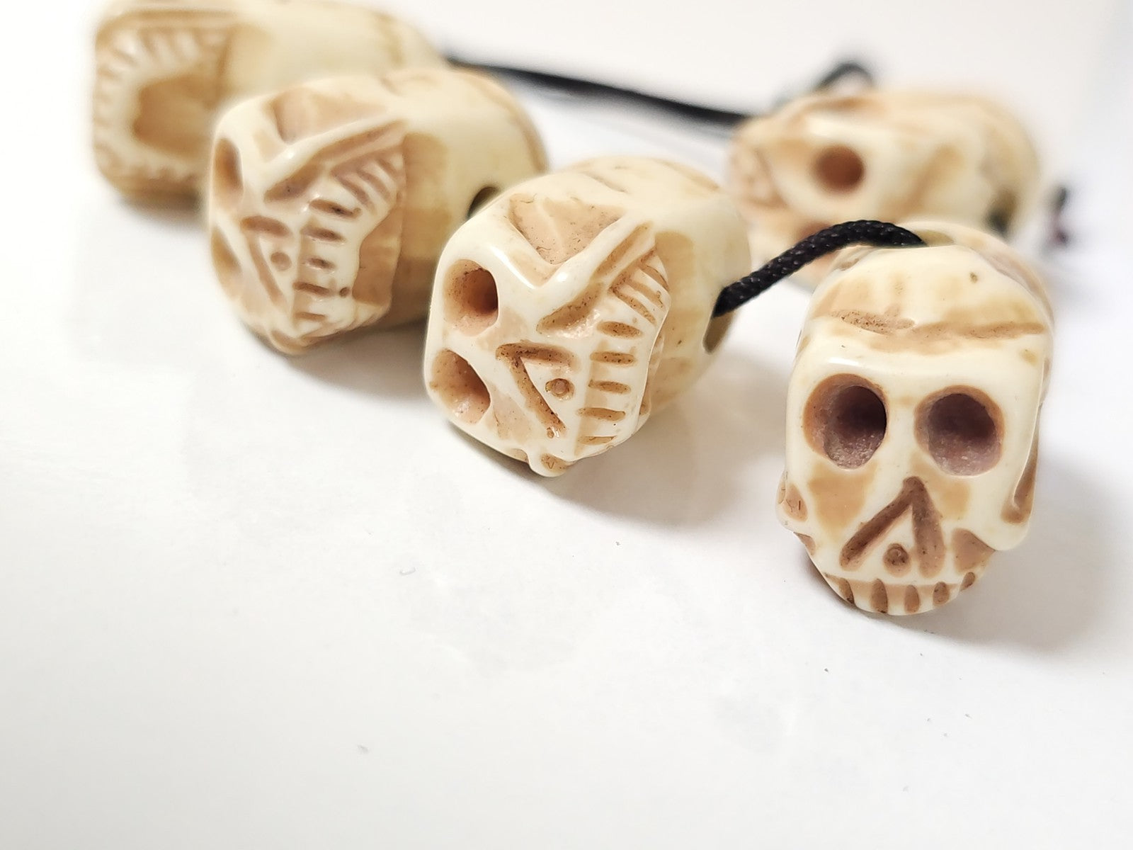 Vintage bracelet tibétain tête de mort en os de yak ancien, bijou ethnique rare