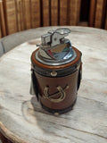 Briquet de table vintage rétro, finition cuir, motif fer à cheval, ancien déco