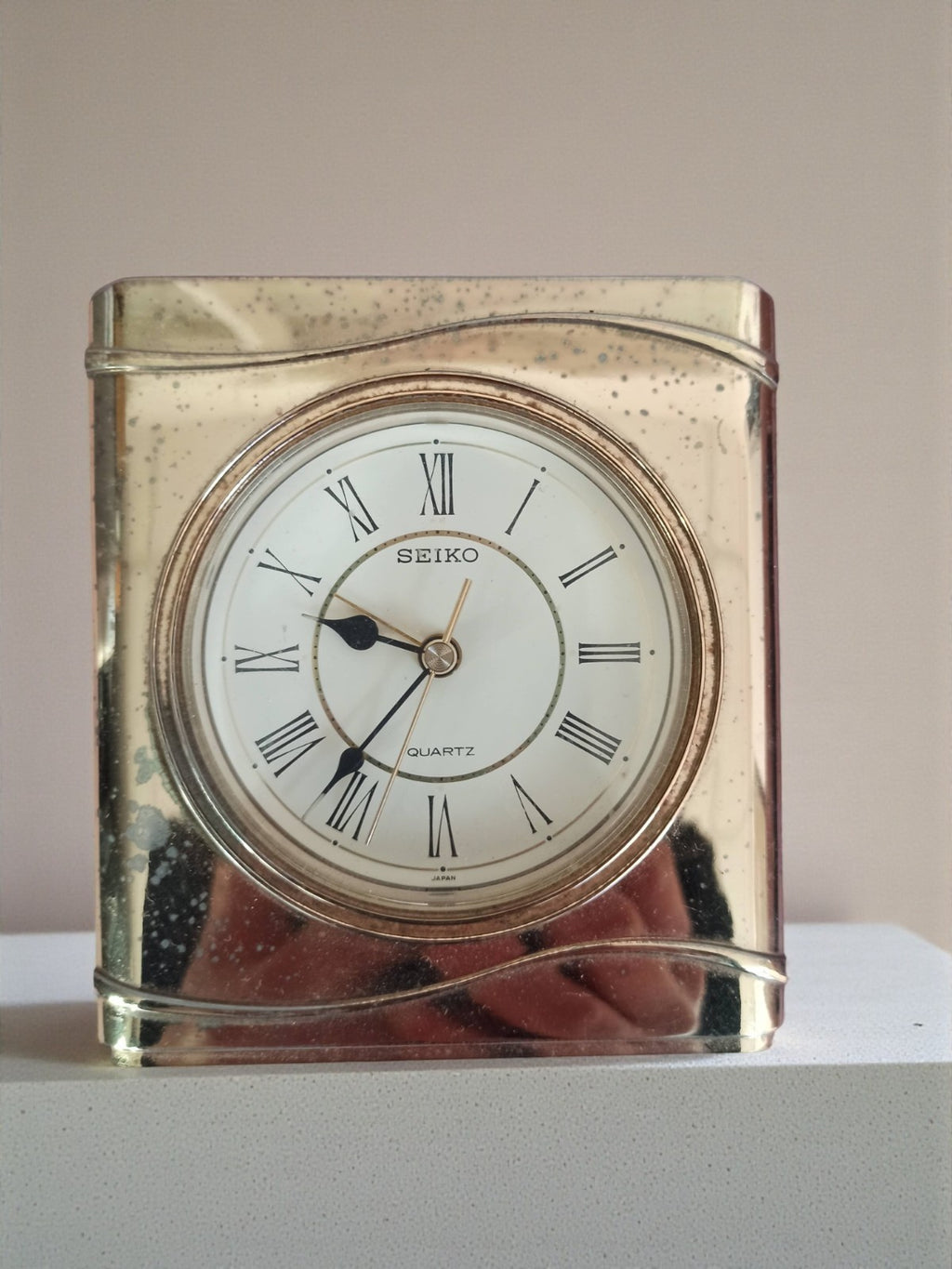 Réveil SEIKO Quartz vintage métal chromé, pendulette chiffres romains
