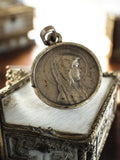 Médaille religieuse vintage catholique métal, Vierge profil ancien