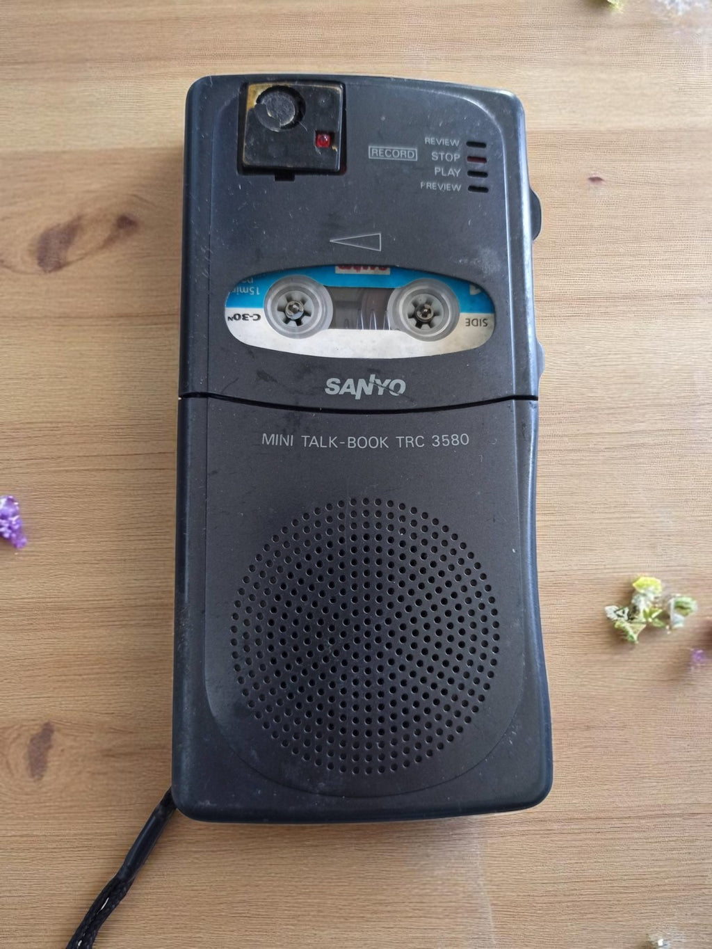 Magnétophone vintage Sanyo TRC 3580 mini cassette noir dictaphone rétro