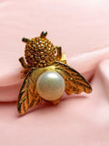 Broche abeille ancienne dorée perle style rétro bijou fantaisie vintage