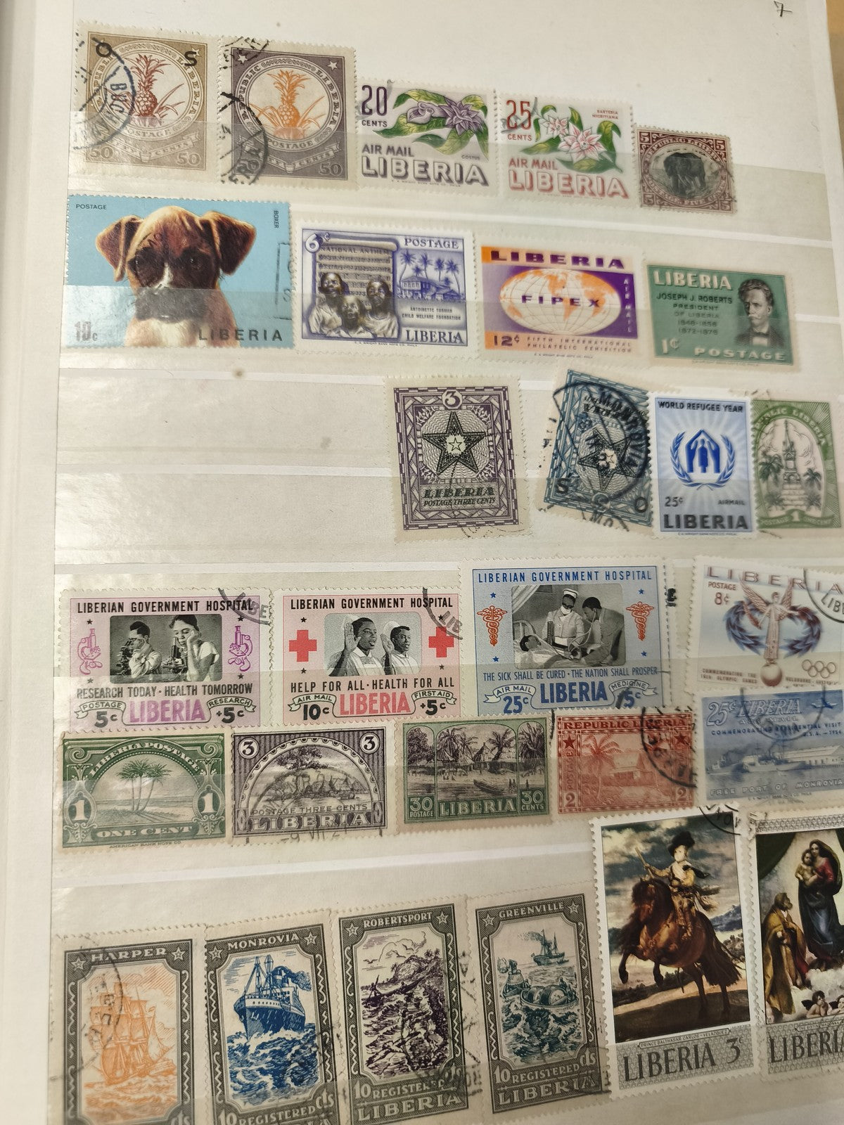 Lot de timbres Liberia divers motifs couleurs variées philatélie (support non in