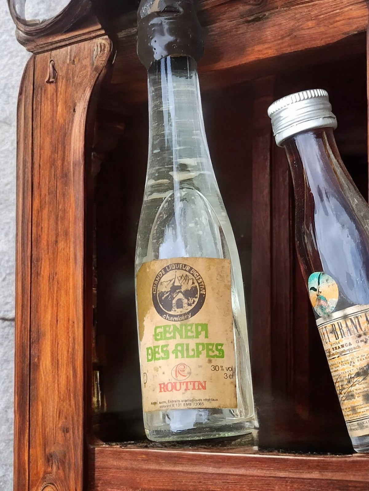Mini-bouteille ancienne Génépi des Alpes Routin Chambéry rétro déco bar