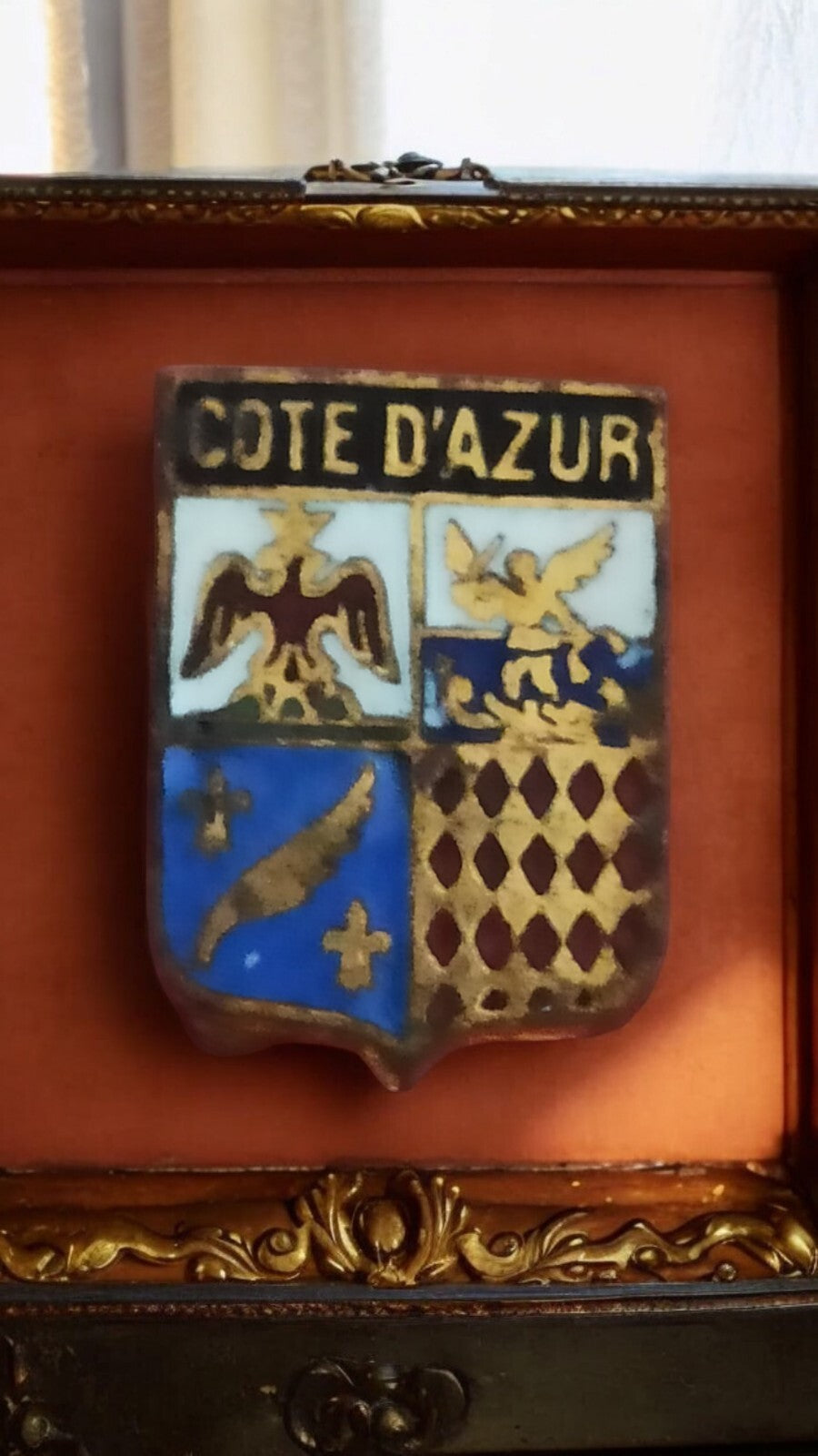 Broche blason Côte d’Azur vintage émaillée bronze héraldique écusson pins