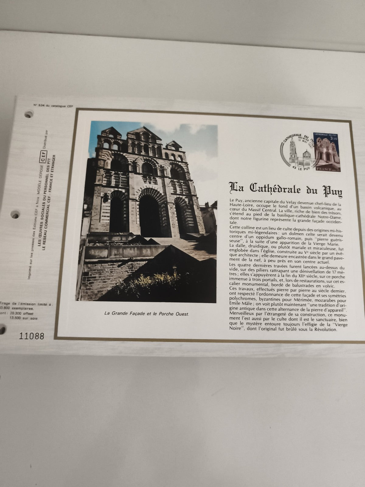 Feuillet philatélique CEF La Cathédrale du Puy Haute-Loire timbre oblitéré