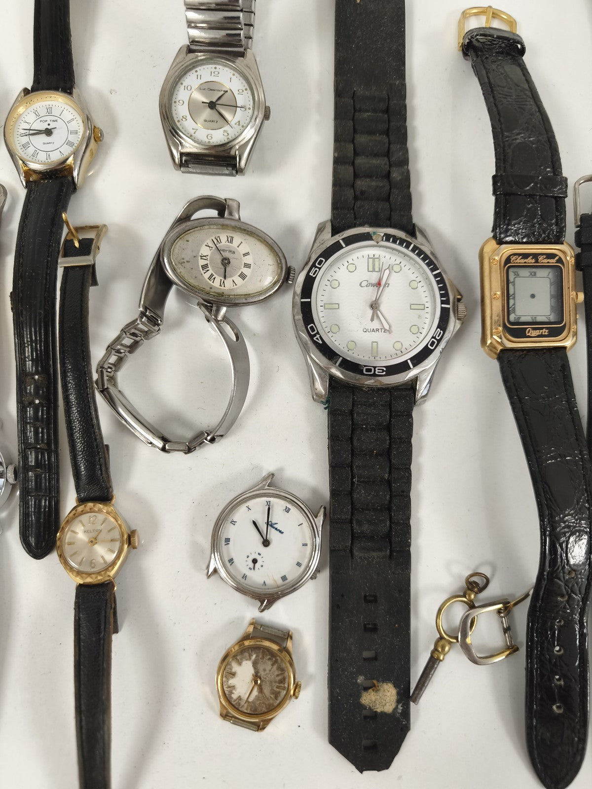 Lot montres vintage anciennes mixte, acier cuir, à restaurer ou pièces