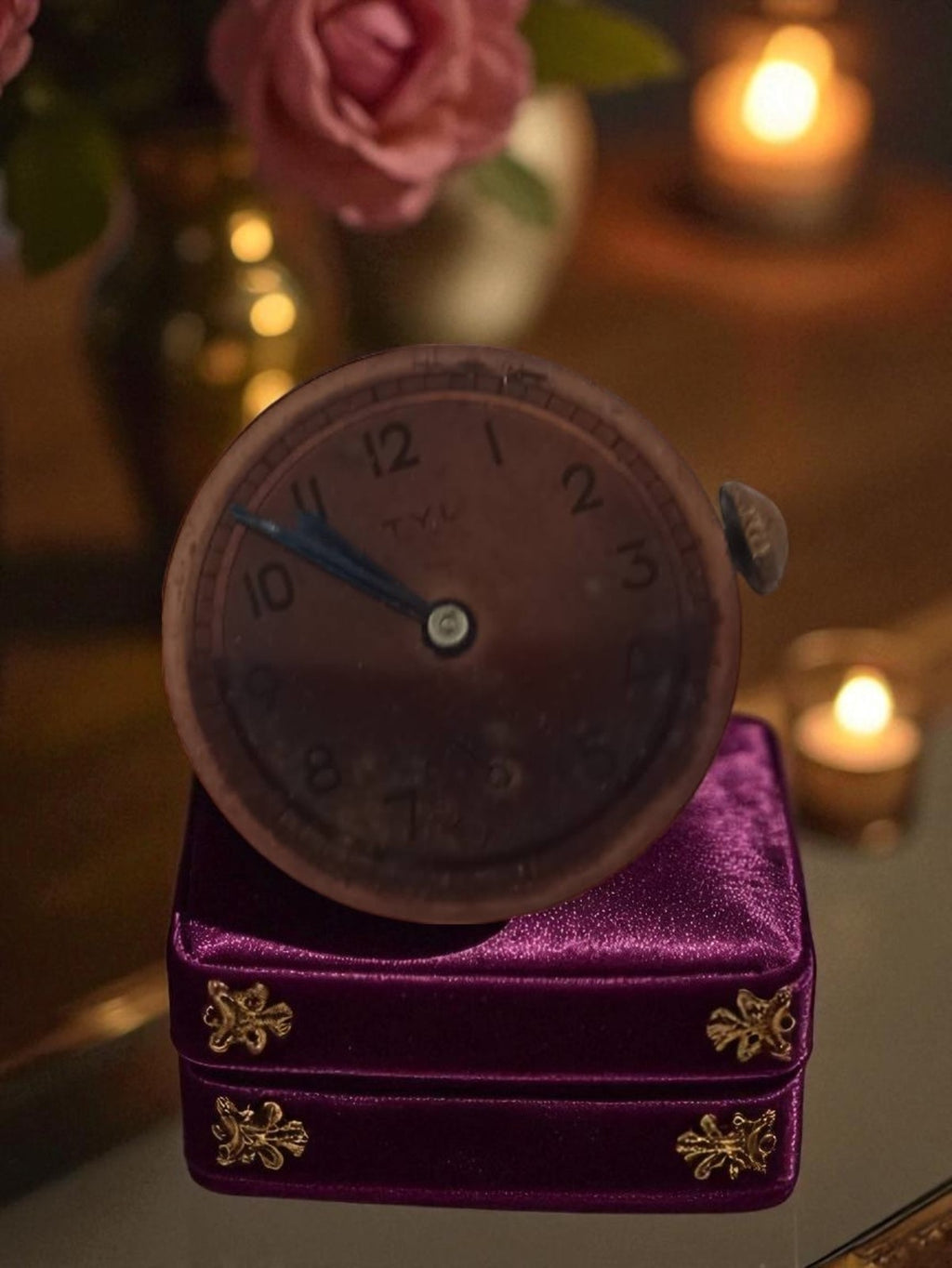 Montre réveil vintage TYl mécanique brun, cadran rond, fonctionnel, années 50