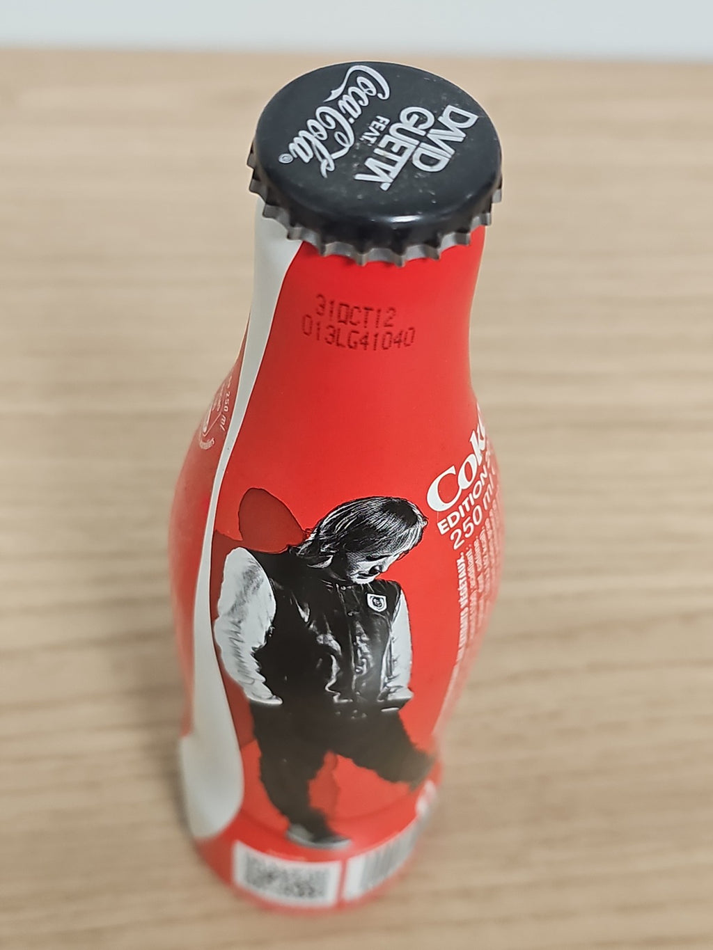 Bouteille Coca Cola pleine édition spéciale David Guetta, boisson non ouverte