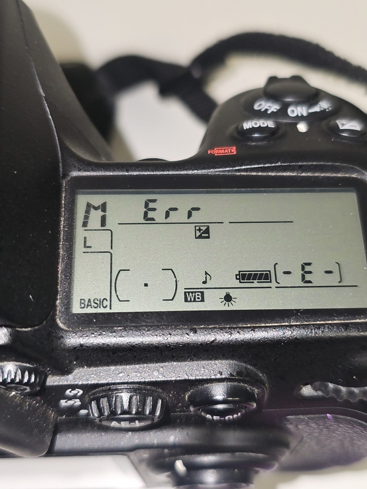 Nikon D300s Reflex numérique en panne (ERR) vendu sans batterie ni chargeur