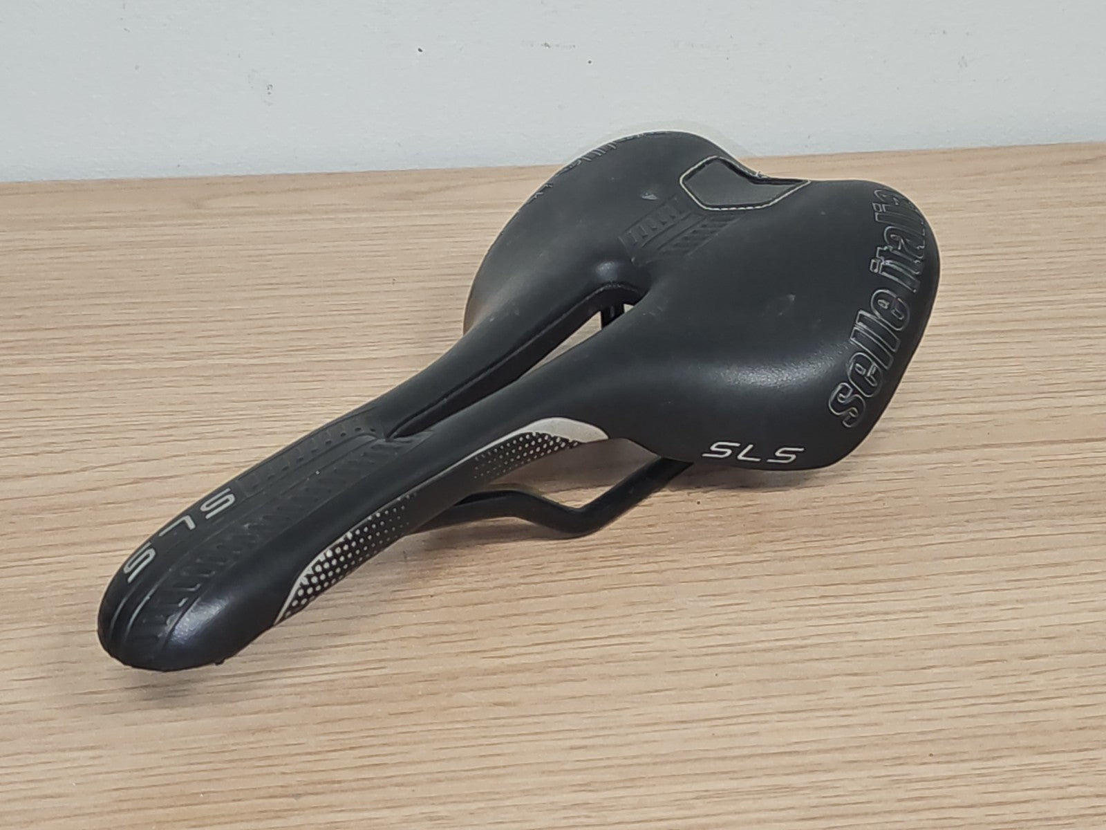 Selle Italia Women's Diva Gel Ti316 Superflow Saddle