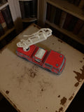 Camion de pompiers Majorette vintage ancien jouet rétro rouge grue plastique